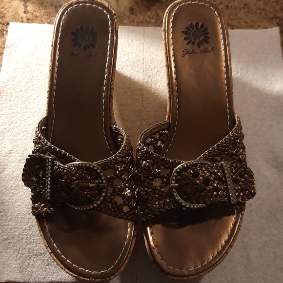 Yellow Box Shoes - Yellow Box Women's Wedged Sandals 👡